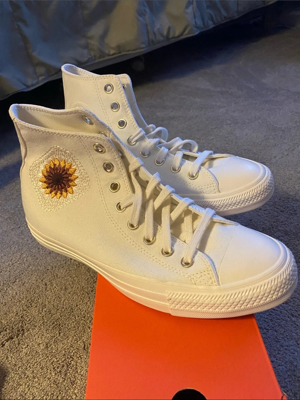 Converse White High-Top Sneakers with Sunflower Patch - Picture 2 of 5